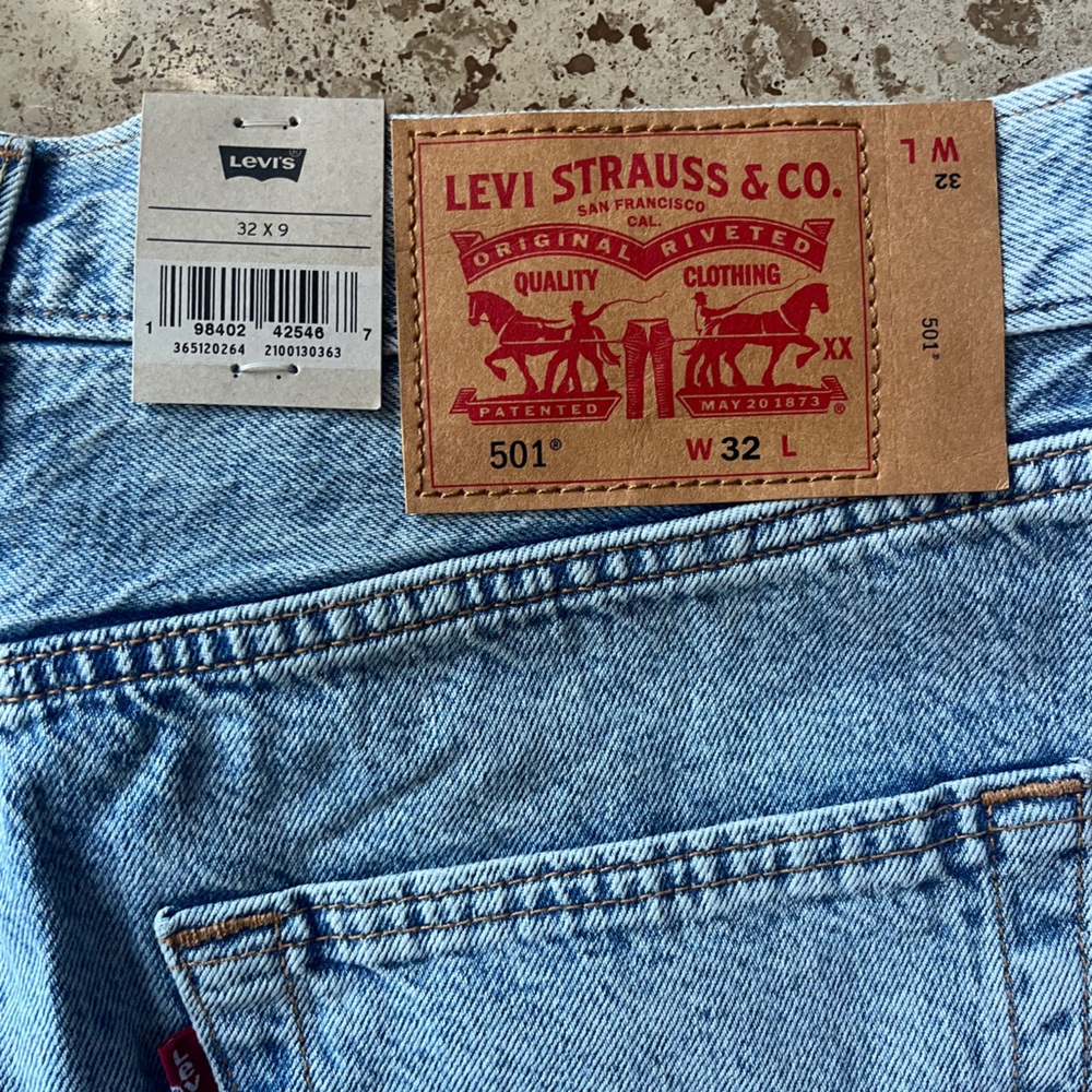 Levi's Men's Light Blue Jean Shorts